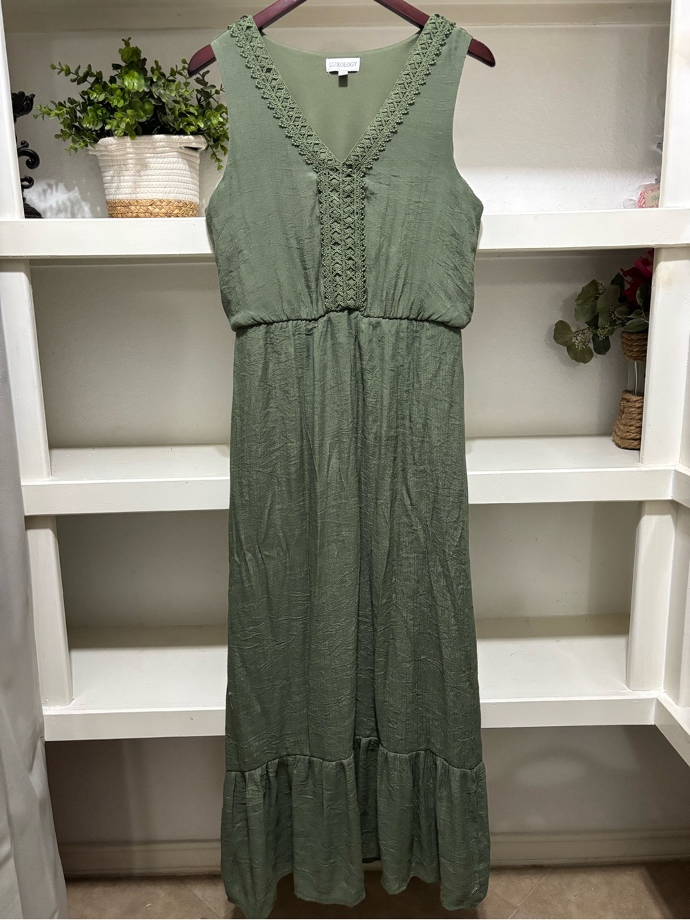 Luxology Olive Green Sleeveless V-Neck Maxi Dress